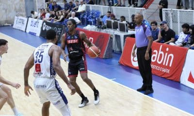 Georginho de Paula em partida contra o São José