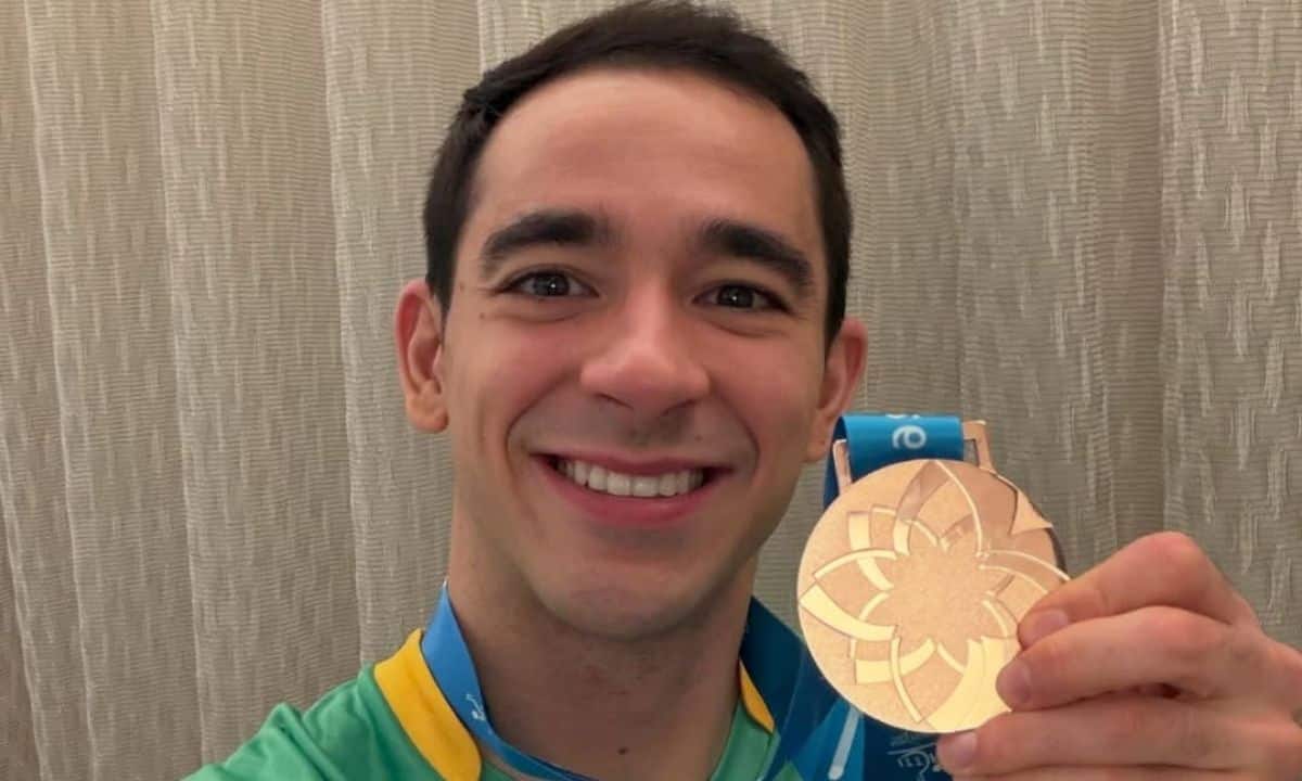 hugo calderano e a medlaha de bronze na copa do mundo