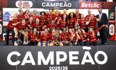 As brasileiras Letícia Soares e Emanuely de Oliveira conquistara o título da Liga Portuguesa com o Benfica (Foto: Instagram @modalidadesslb)