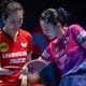 Han Ying (GER) e Harimoto Miwa (JPN) em confronto de semifinal de Alemanha e Japão pelo Mundial de Tênis de Mesa por Equipes 2026
