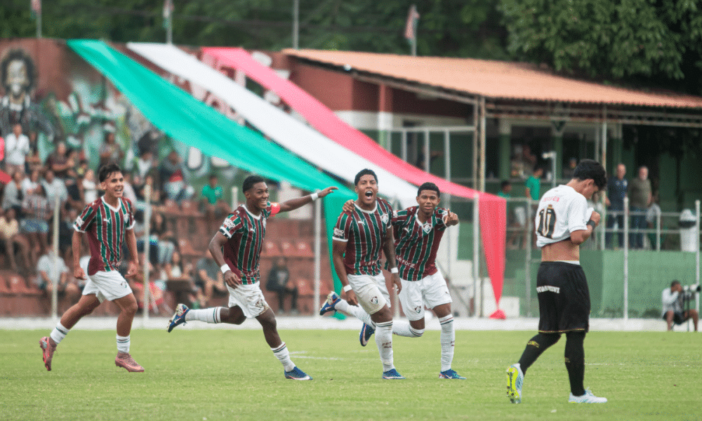 Riquelmy, João Pedro e Richard Wendel comandam vitória do Fluminense no Brasileirão sub-17 (Foto: Divulgação)