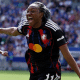Diani comemora gol do Lyon na semifinal da Champions league de futebol feminino