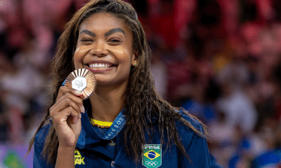 Lorenne Teixeira vai jogar no Manisa da Turquia