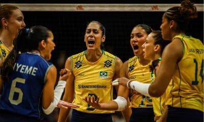 Diana, Tainara, Macris e Ana Cristina comemoram ponto na vitória do Brasil na estreia da VNL contra a Holanda