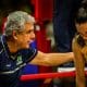 José Roberto Guimarães conversa com Macris durante jogo contra a República Dominicana pela VNL