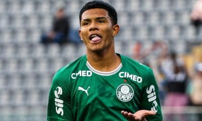 Palmeiras goleia o Vitória por 5 a 1 e alcança a liderança do Brasileirão sub-17 pelo saldo de gols